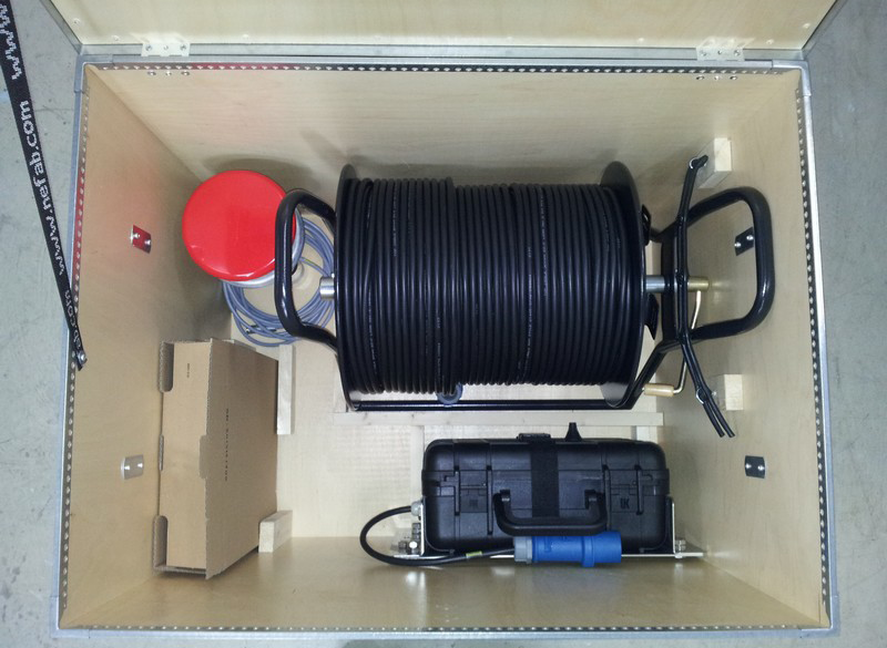  IceFree Wind Measurement System for Cranes